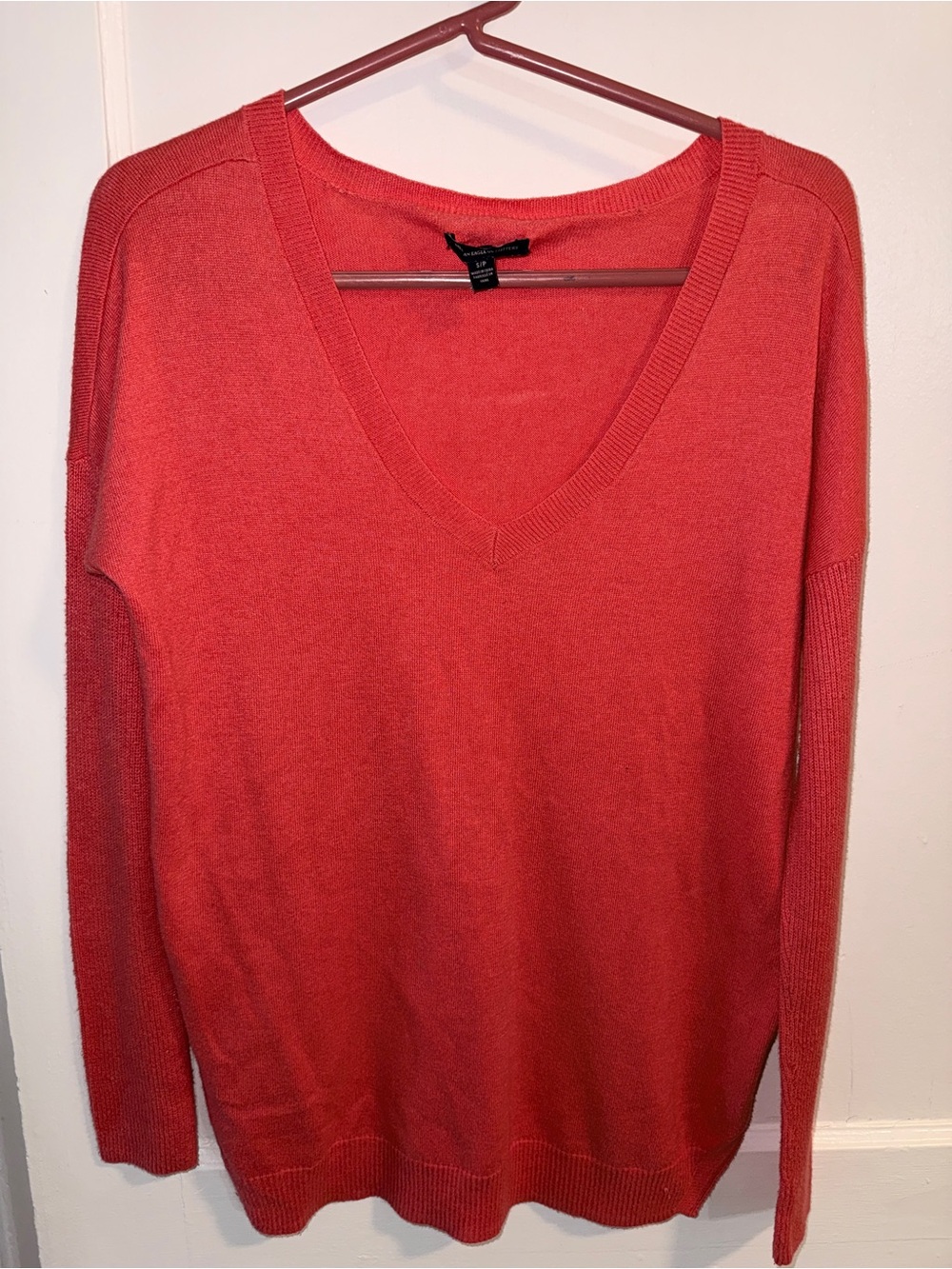American Eagle Outfitters Coral V-Neck Pullover Sweater